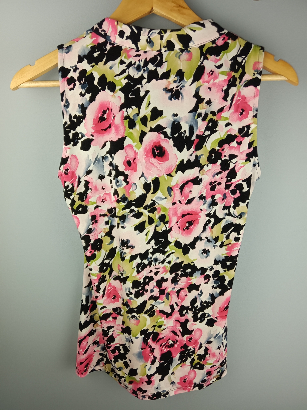 Peter Nygard Pink Floral Tie-Neck Camisole - Picture 2 of 4